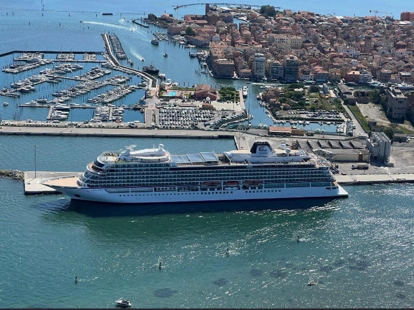 Appartement Casa Manuela Non Turisti Ma Ospiti à Chioggia Extérieur photo