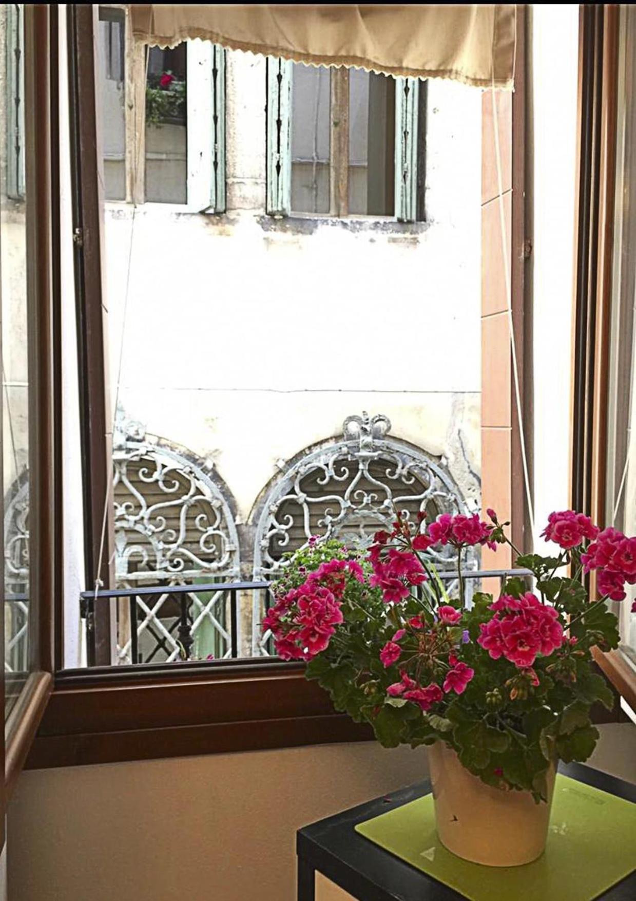 Appartement Casa Manuela Non Turisti Ma Ospiti à Chioggia Extérieur photo